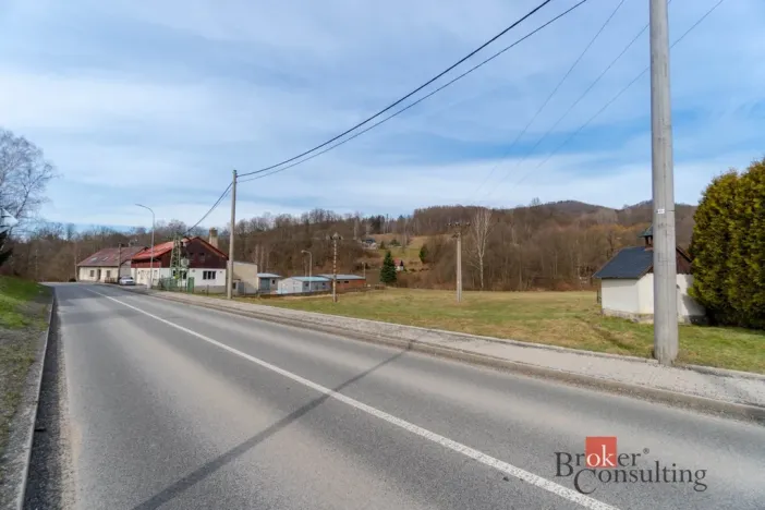 Prodej komerčního pozemku, Oldřichov v Hájích, 5682 m2