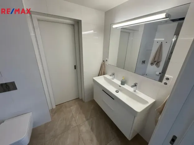 Prodej bytu 4+kk, Praha - Libeň, Zenklova, 118 m2