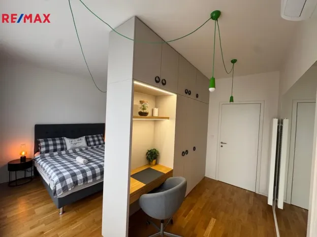 Prodej bytu 4+kk, Praha - Libeň, Zenklova, 118 m2