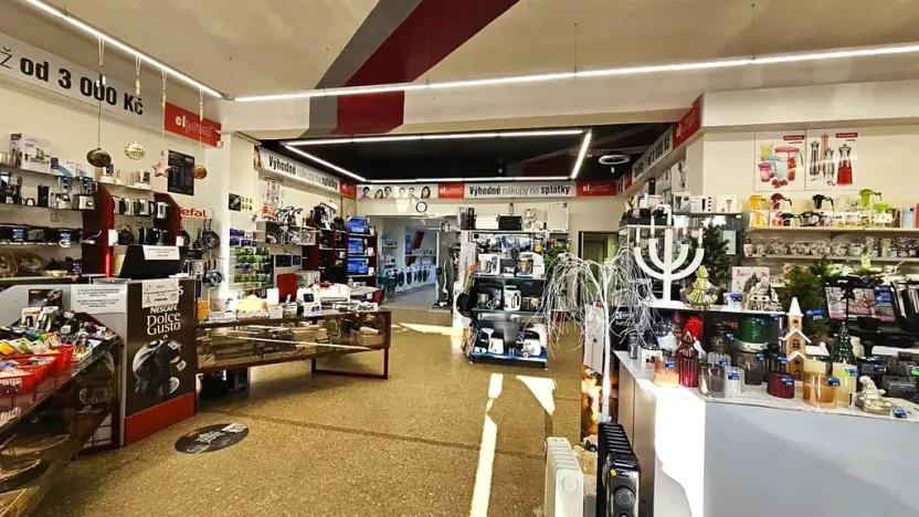 Pronájem obchodního prostoru, Letovice, Masarykovo náměstí, 330 m2