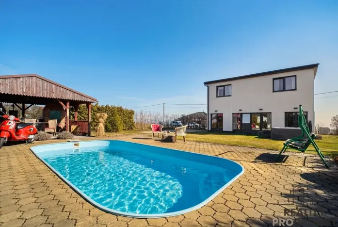 Prodej rodinného domu, Tísek, 208 m2