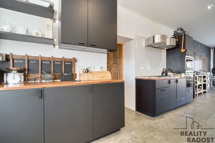 Prodej rodinného domu, Tísek, 208 m2