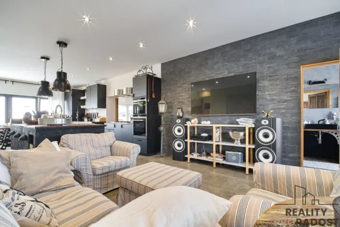 Prodej rodinného domu, Tísek, 208 m2