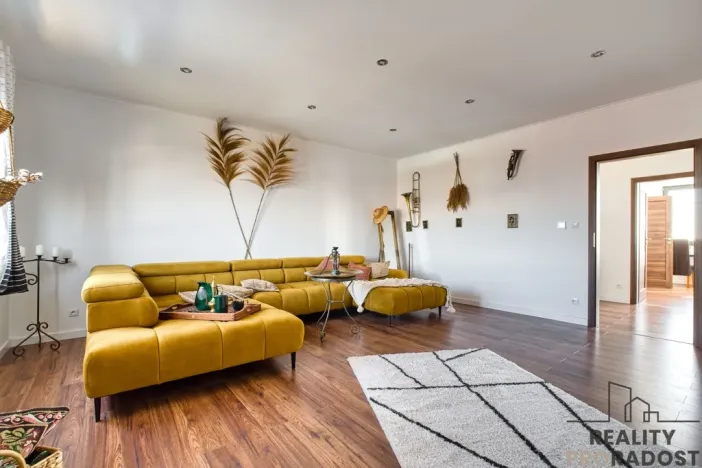 Prodej rodinného domu, Tísek, 208 m2