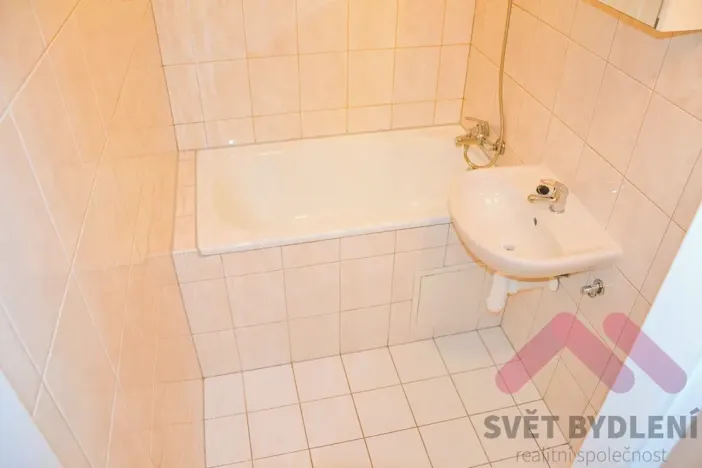 Pronájem bytu 2+1, Praha - Řepy, Makovského, 41 m2