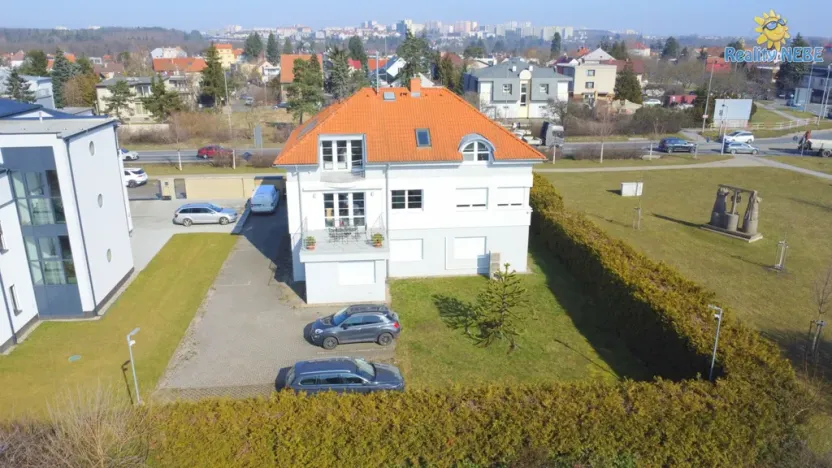 Pronájem kanceláře, Praha - Kunratice, Vídeňská, 390 m2