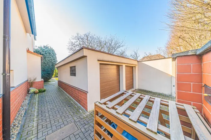 Prodej rodinného domu, Kladno, U zastávky, 176 m2