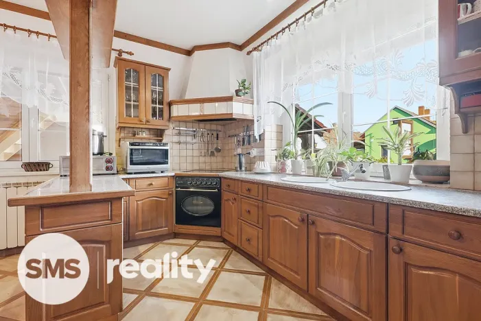 Prodej apartmánu, Štítary, 327 m2