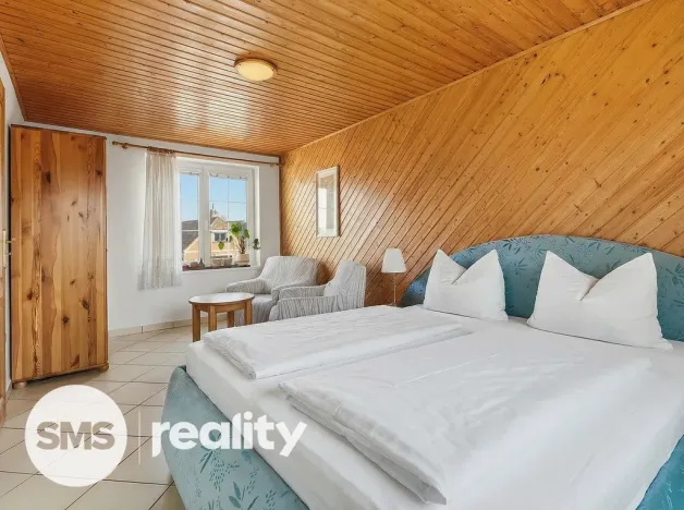 Prodej apartmánu, Štítary, 327 m2