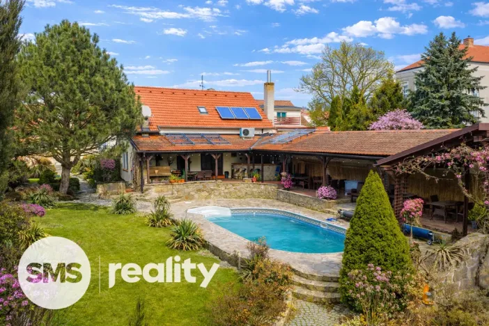 Prodej apartmánu, Štítary, 665 m2