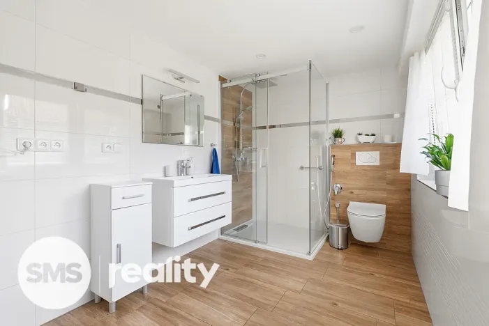 Prodej apartmánu, Štítary, 665 m2