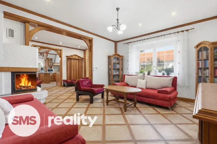 Prodej apartmánu, Štítary, 665 m2