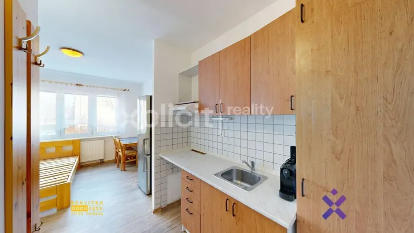 Pronájem bytu 1+kk, Zlín, M. Knesla, 20 m2