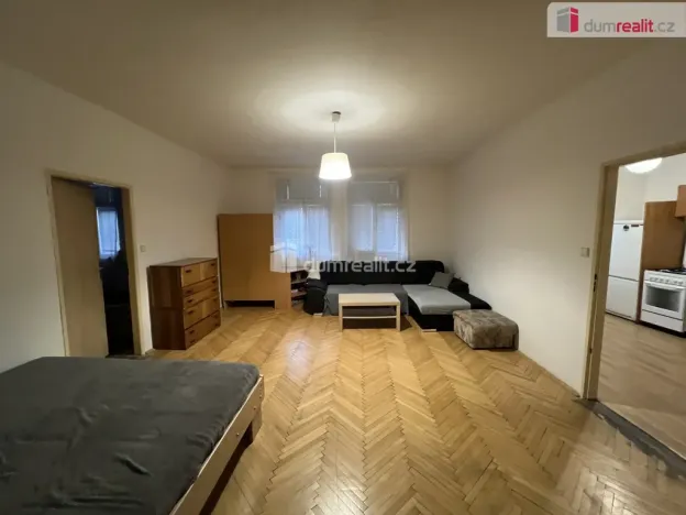 Pronájem bytu 2+1, Opava - Město, Dolní náměstí, 76 m2