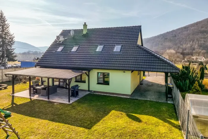 Prodej rodinného domu, Šerkovice, 180 m2