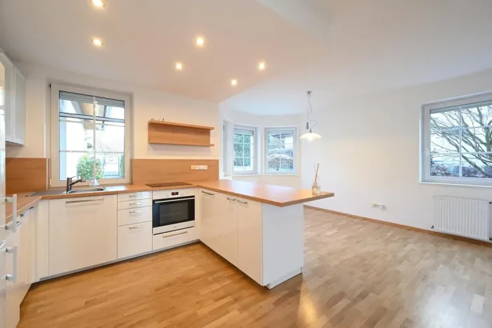 Pronájem rodinného domu, Popovičky, Na Skalce, 242 m2