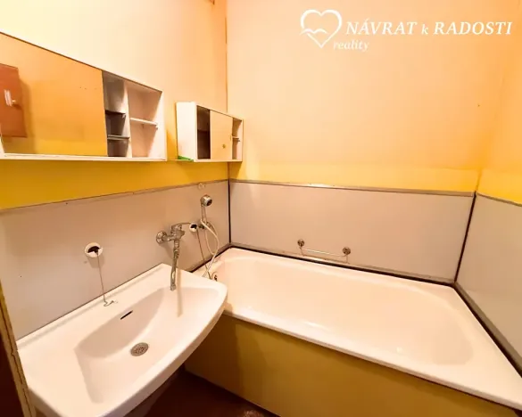 Prodej bytu 3+1, Olomouc, tř. Kosmonautů, 59 m2