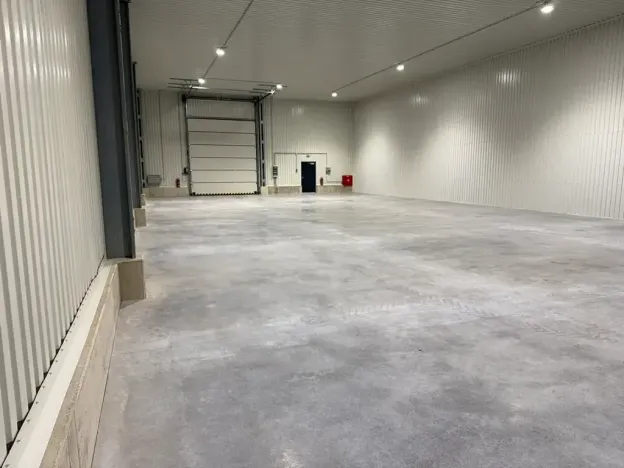 Pronájem skladu, Boršov nad Vltavou, Průmyslová, 400 m2