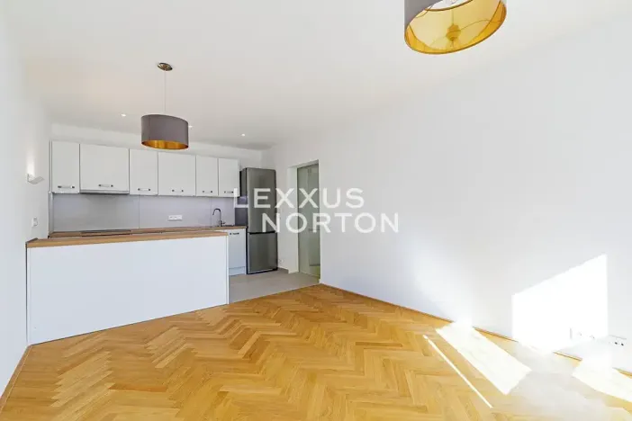 Pronájem bytu 3+kk, Praha - Břevnov, Na Petřinách, 71 m2