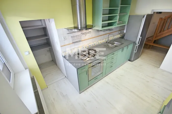 Pronájem bytu 5+1, Závada, 160 m2