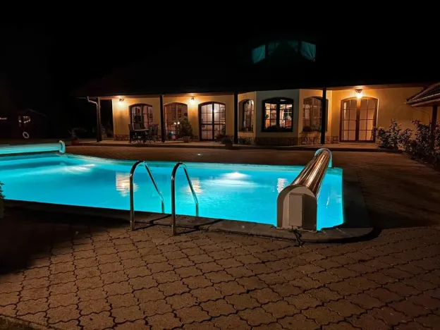 Prodej vícegeneračního domu, Olšany, 392 m2