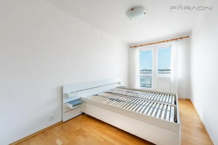 Pronájem bytu 3+kk, Praha - Stodůlky, Kodymova, 87 m2