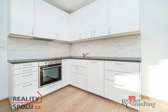 Pronájem bytu 1+kk, Slaný, Lázeňská, 35 m2