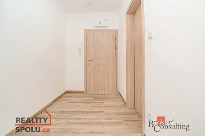 Pronájem bytu 1+kk, Slaný, Lázeňská, 35 m2