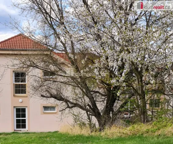 Pronájem bytu 1+kk, Úholičky, Roztocká, 37 m2