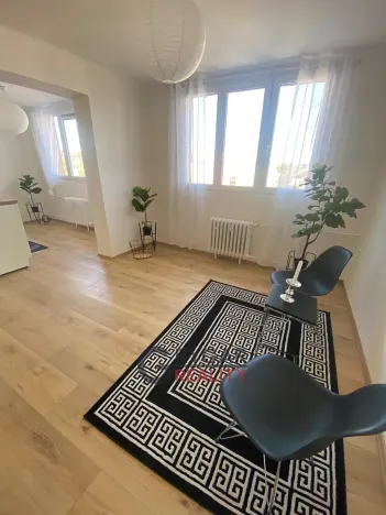 Prodej bytu 3+1, Praha - Modřany, U zastávky, 60 m2