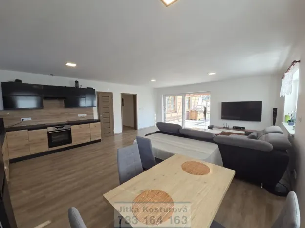 Prodej rodinného domu, Úvalno, 166 m2