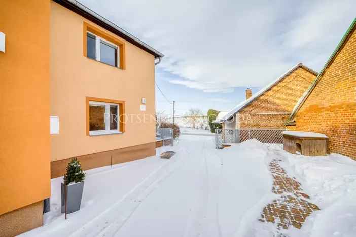 Prodej zemědělské usedlosti, Třebnouševes, 400 m2