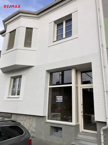 Pronájem obchodního prostoru, Plzeň, Slovanská, 41 m2