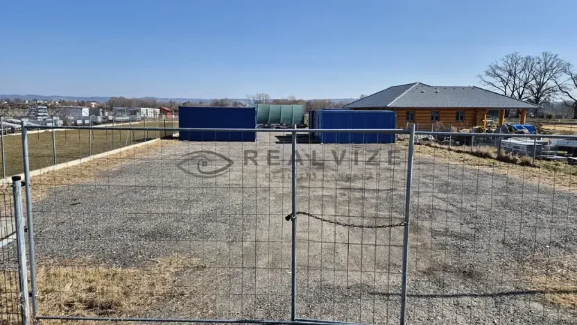 Pronájem komerčního pozemku, Planá, 1983 m2