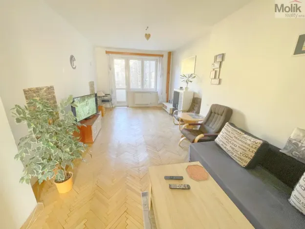 Prodej bytu 2+1, Louny, Tyršovo nám., 52 m2