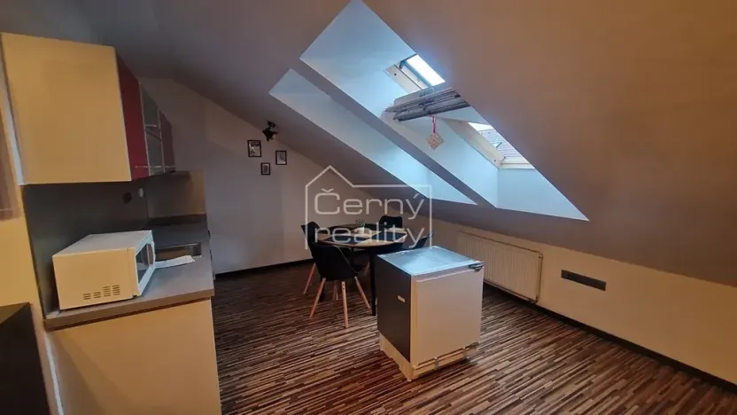 Pronájem bytu 1+kk, Jičín, Kollárova, 50 m2