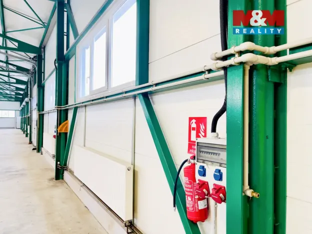 Pronájem výrobních prostor, Vizovice, Říčanská, 1070 m2