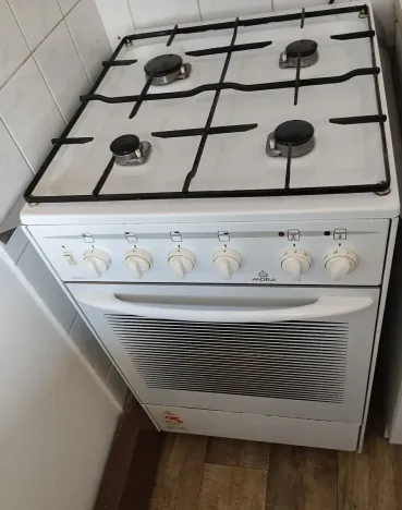 Pronájem bytu 1+1, Karlovy Vary, Dvořákova, 36 m2