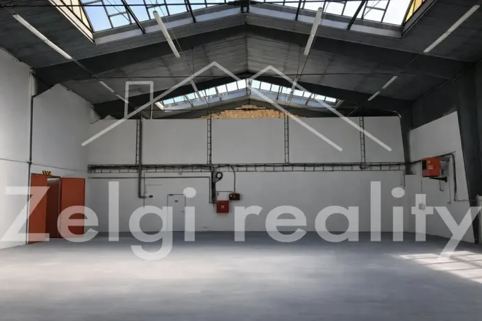 Pronájem skladu, Břeclav, 1705 m2