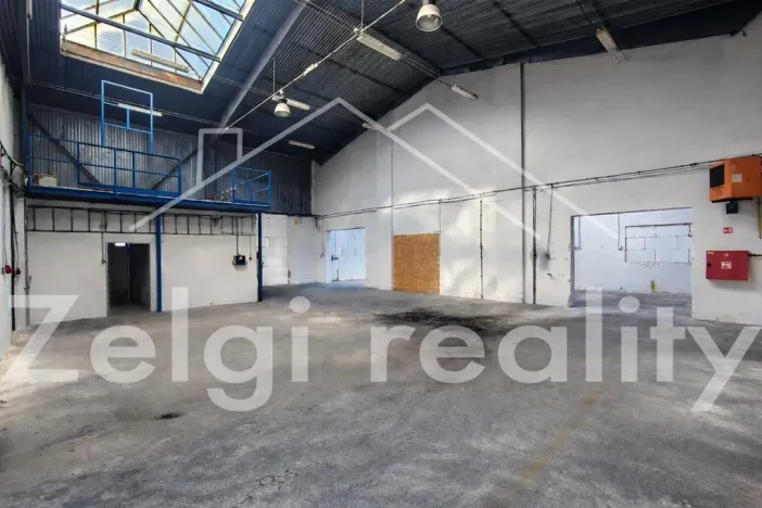 Pronájem skladu, Břeclav, 1705 m2