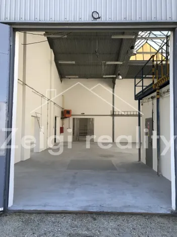 Pronájem skladu, Břeclav, 1705 m2