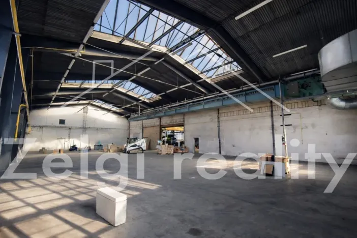 Pronájem výrobních prostor, Břeclav, 1920 m2