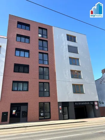 Pronájem garážového stání, Plzeň, Slovanská, 18 m2