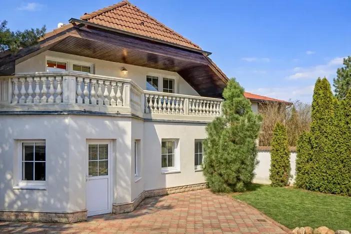 Pronájem rodinného domu, Roztoky, U háje, 230 m2