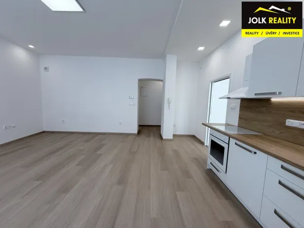 Pronájem bytu 2+1, Opava, Nákladní, 74 m2