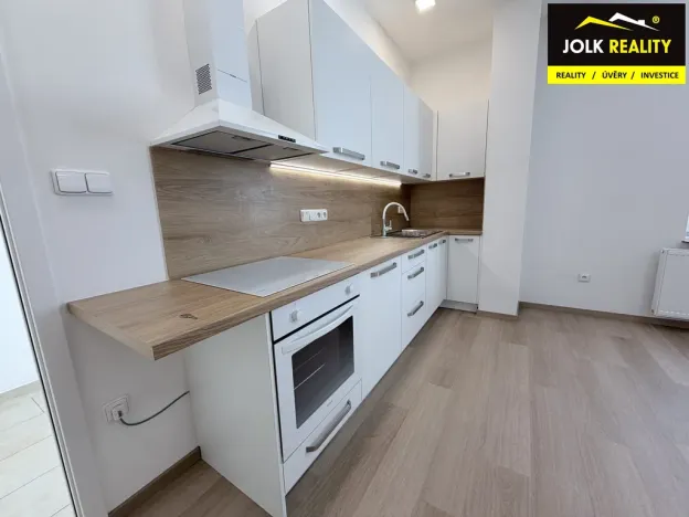 Pronájem bytu 2+1, Opava, Nákladní, 74 m2