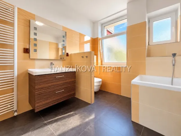 Prodej bytu 4+kk, České Budějovice - České Budějovice 6, M. Vydrové, 143 m2