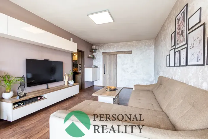 Prodej bytu 3+1, Zliv, Školní, 75 m2