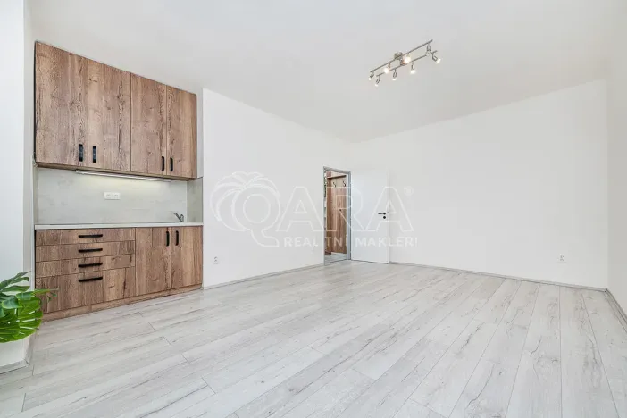 Prodej bytu 1+kk, Kralupy nad Vltavou - Lobeček, nám. Mládežníků, 26 m2