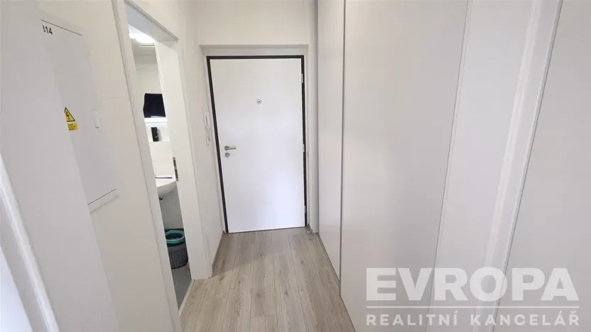 Pronájem bytu 1+kk, Pardubice - Pardubičky, Východní, 35 m2